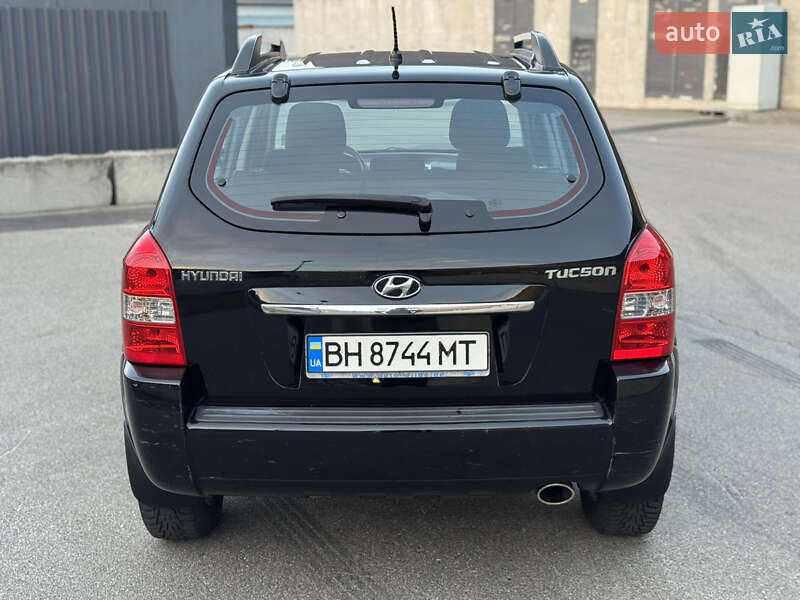Hyundai-8
