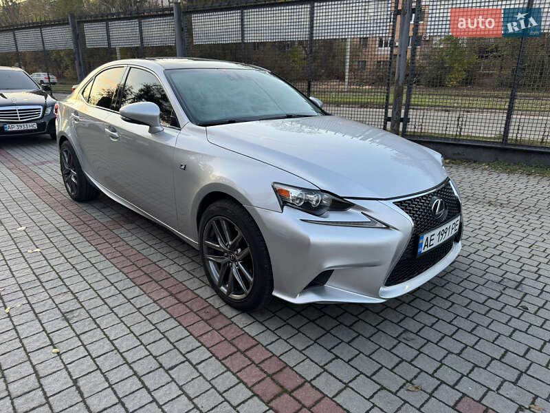 Lexus-1