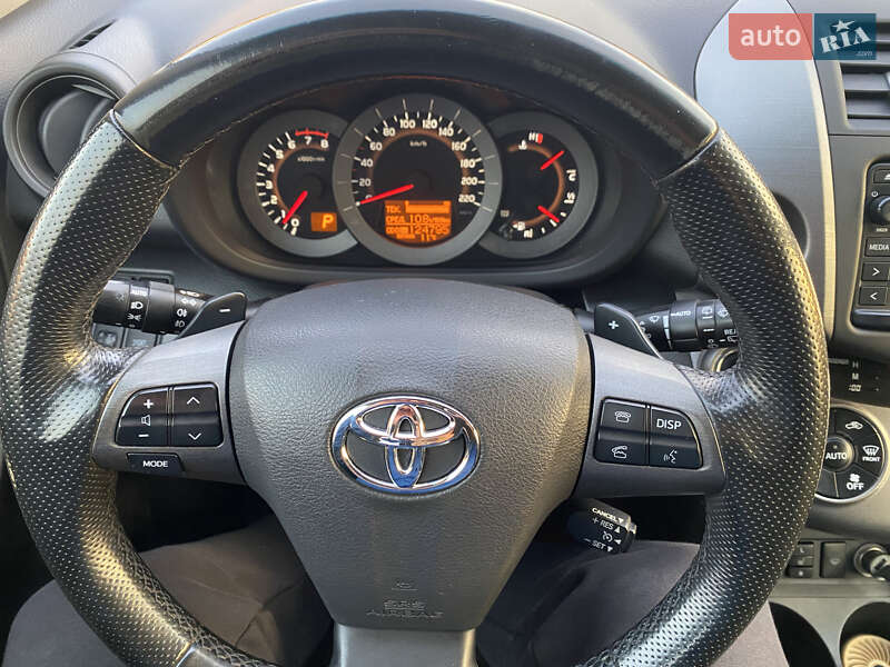 Toyota RAV4 2012
