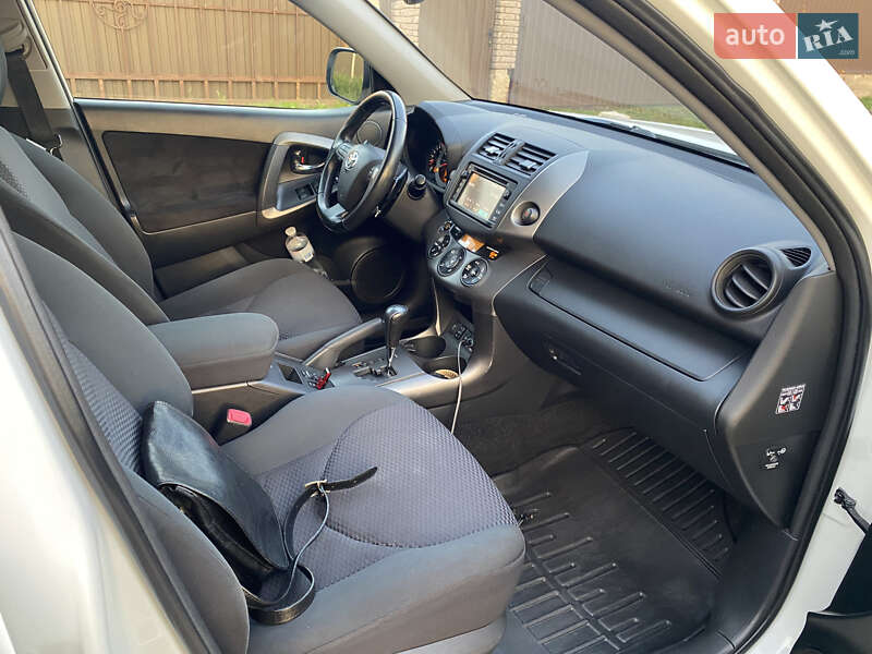 Toyota RAV4 2012