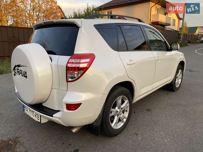 Toyota RAV4 2012