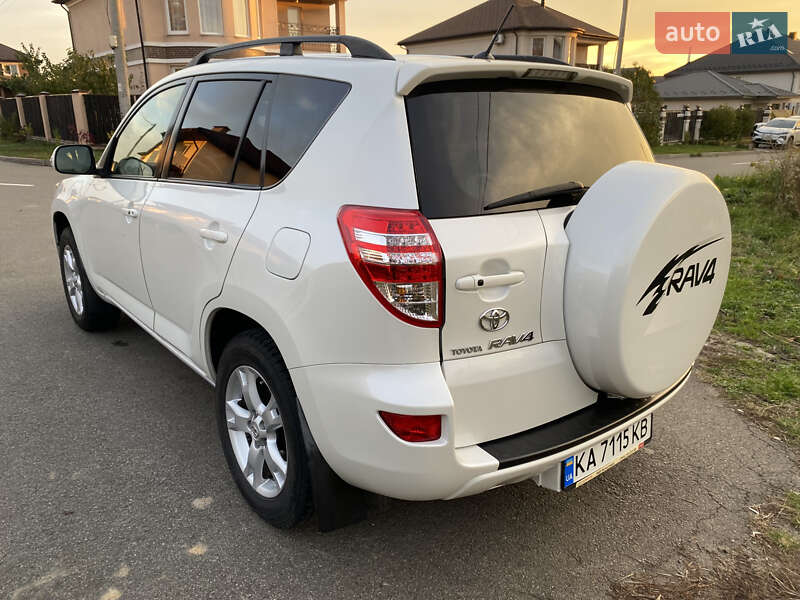 Toyota RAV4 2012