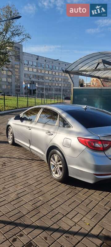 Hyundai Sonata 2015