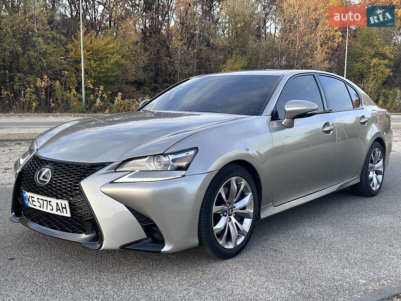 Lexus-5
