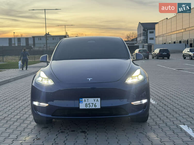 Tesla-52