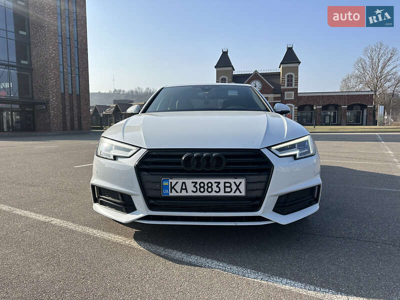 Audi-0