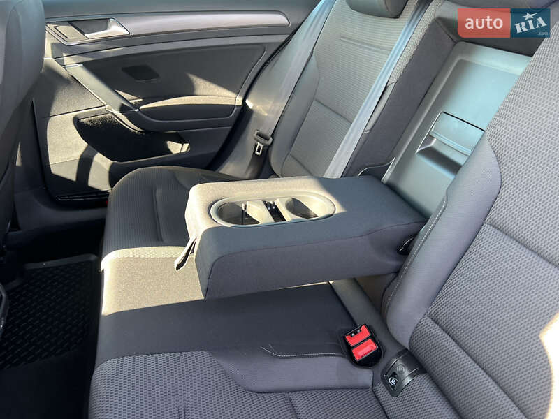 Volkswagen e-Golf 2018