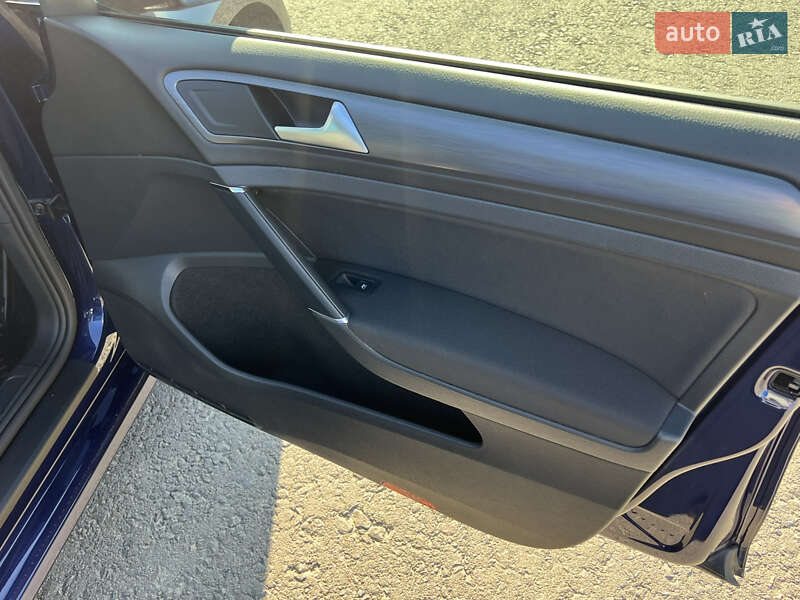 Volkswagen e-Golf 2018