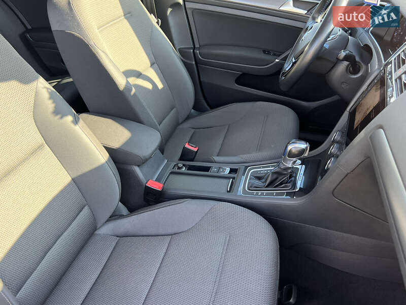 Volkswagen e-Golf 2018