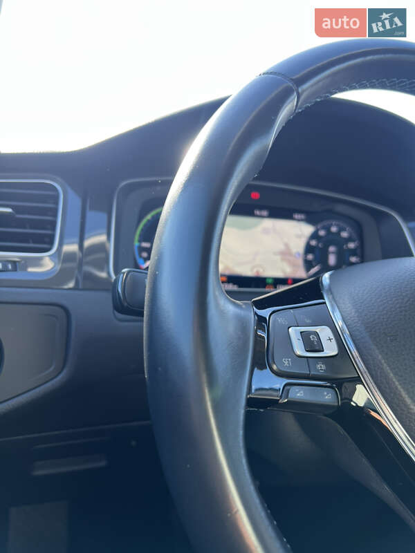 Volkswagen e-Golf 2018