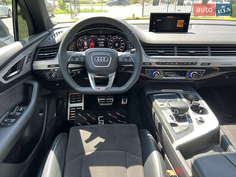 Audi-23