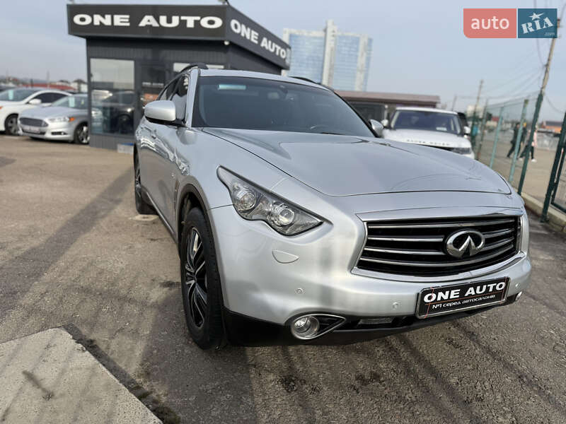 Infiniti-20