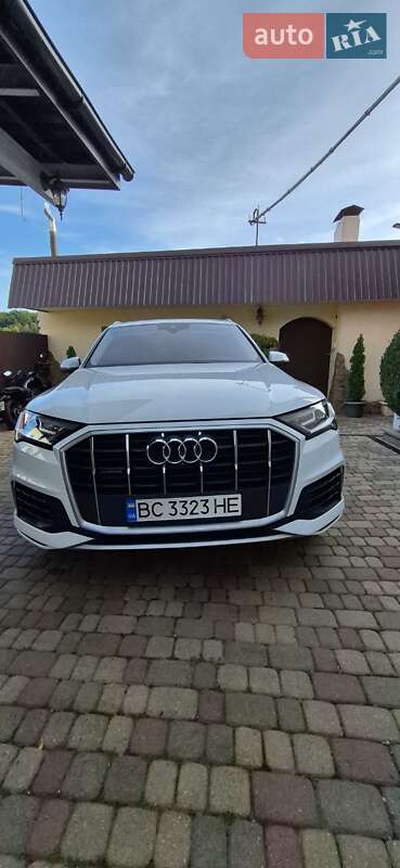 Audi-3