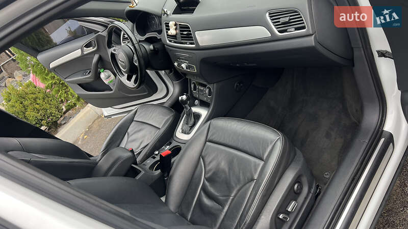Audi-0