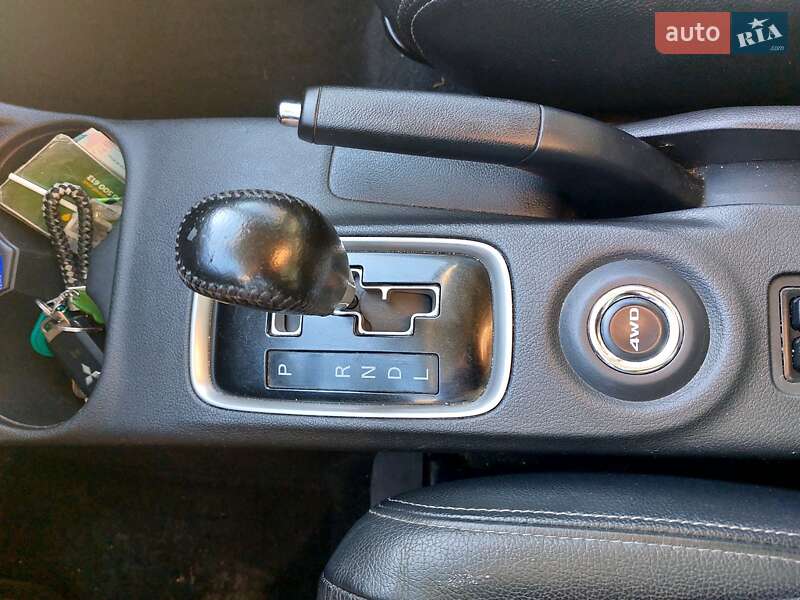 Mitsubishi Outlander 2014