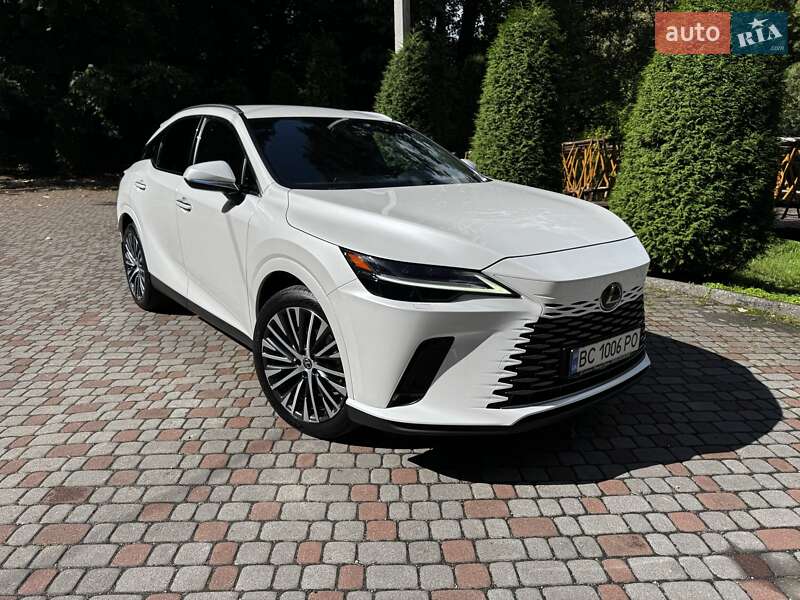Lexus-6