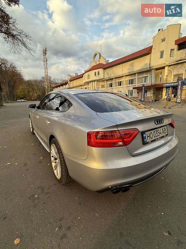 Audi-5