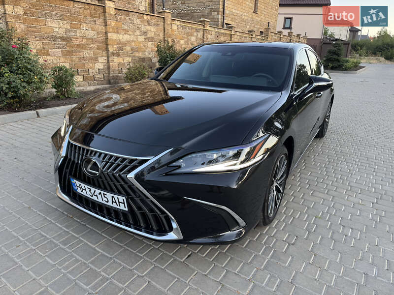 Lexus-24