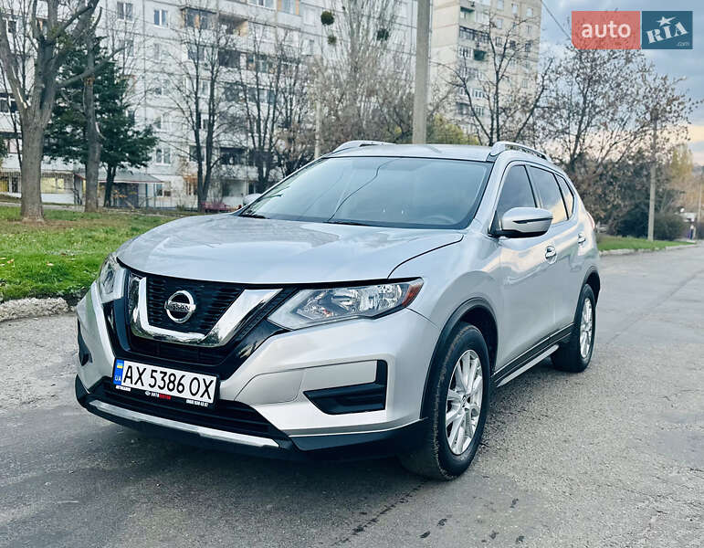 Nissan-3