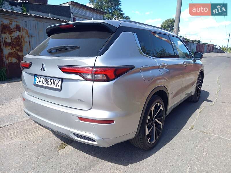 Mitsubishi Outlander 2022