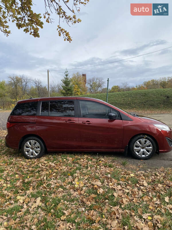 Mazda 5 2011