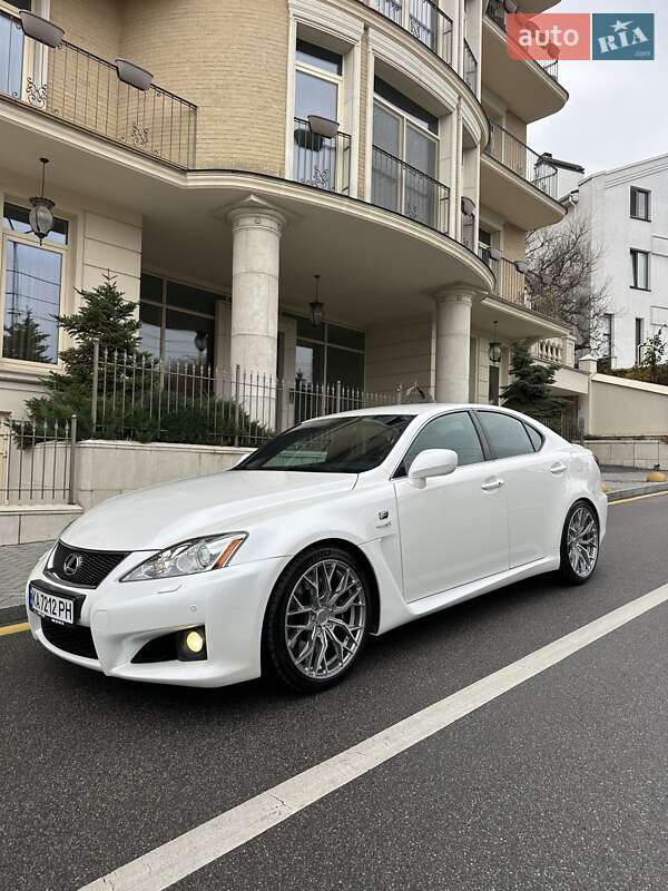 Lexus-32