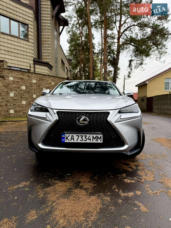 Lexus-4