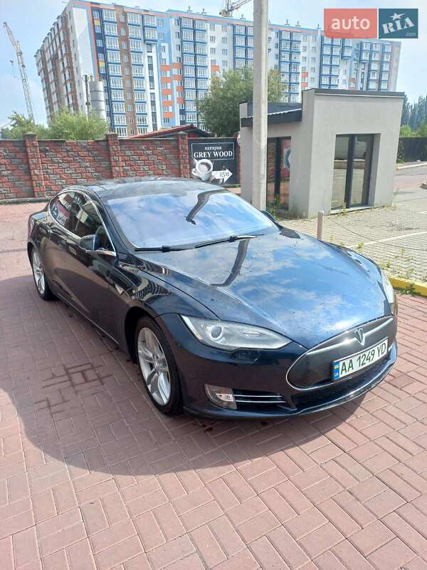Tesla-5
