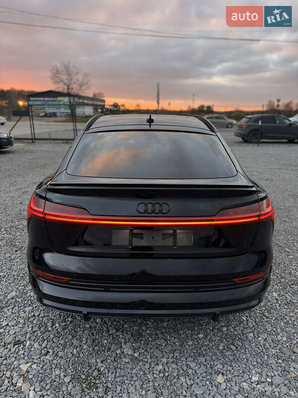 Audi-45