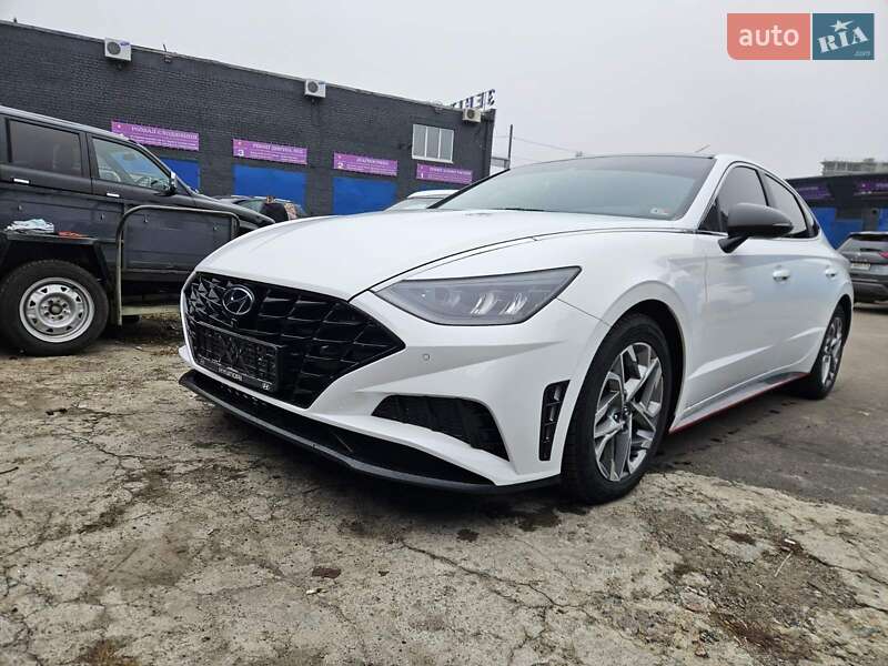 Hyundai-2
