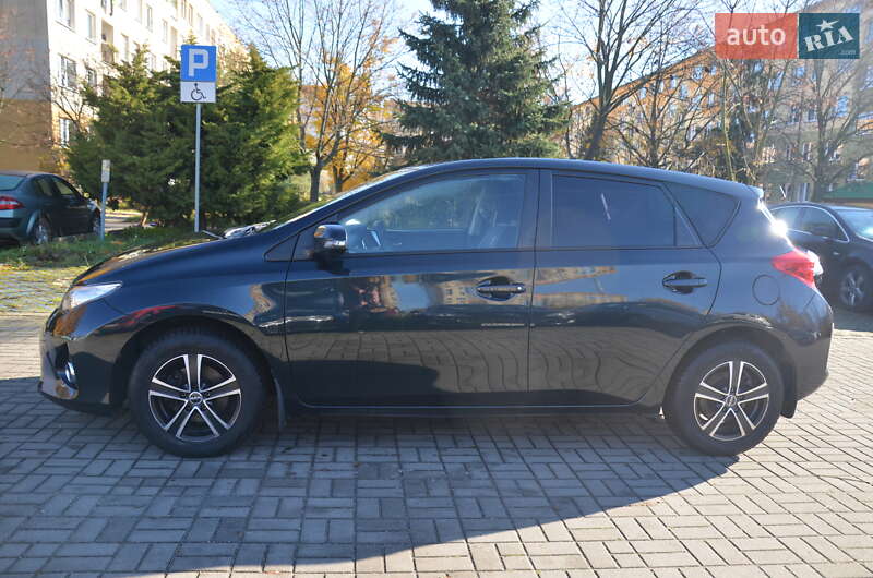 Toyota Auris 2014