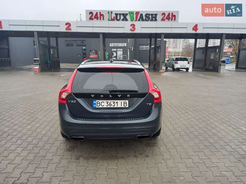 Volvo V60 2014