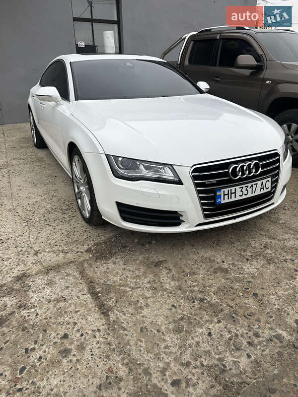 Audi-3