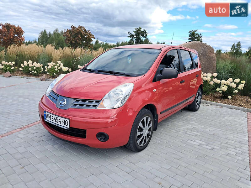 Nissan-2