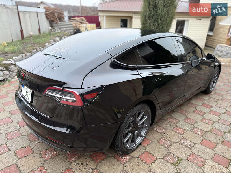 Tesla-42