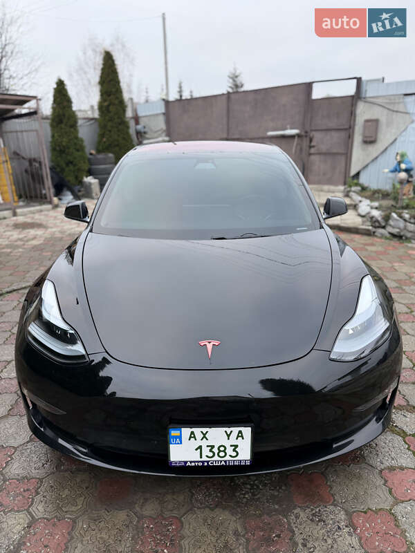 Tesla-3