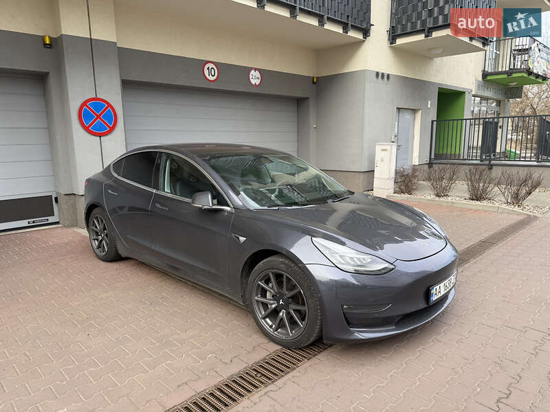 Tesla-3