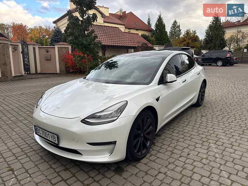 Tesla-21