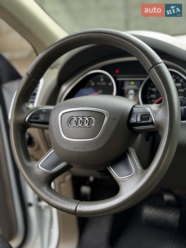 Audi-66