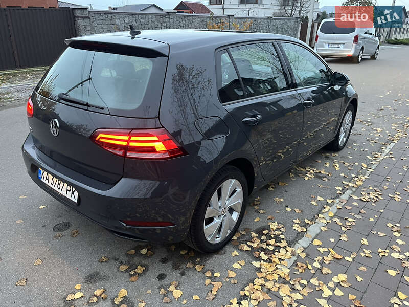 Volkswagen Golf 2020