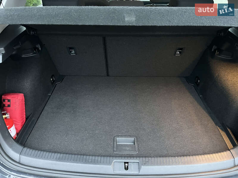 Volkswagen Golf 2020