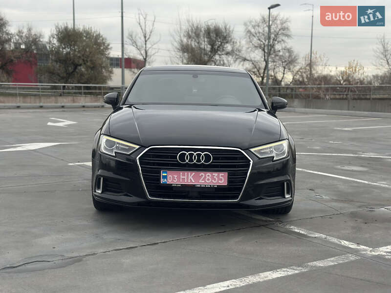 Audi-3