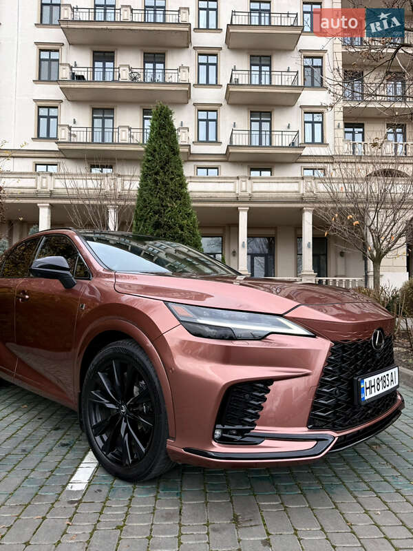 Lexus-2