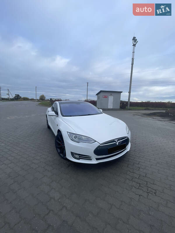 Tesla-3