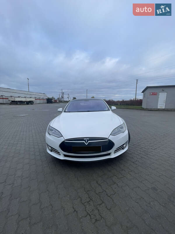 Tesla-4