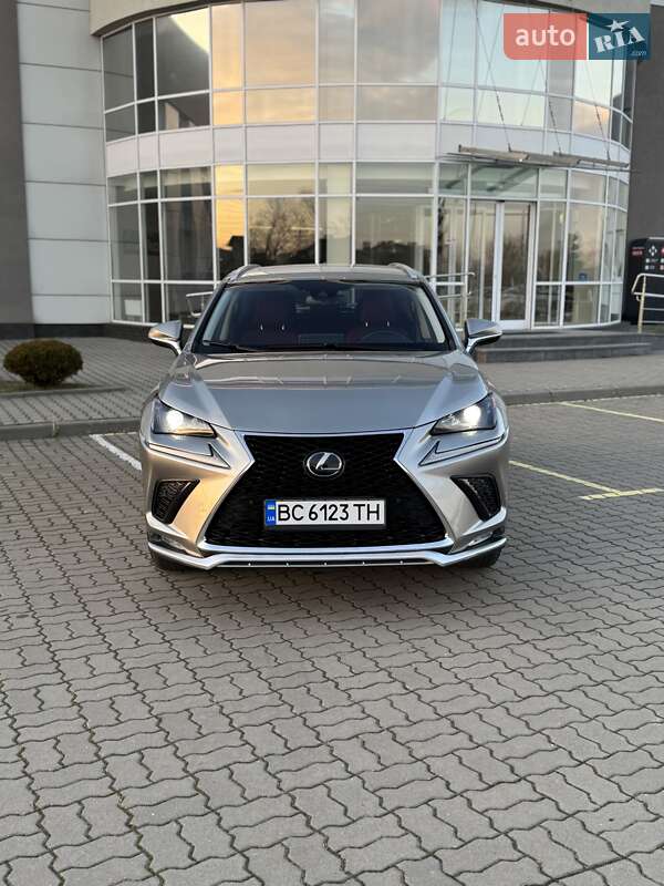 Lexus-23