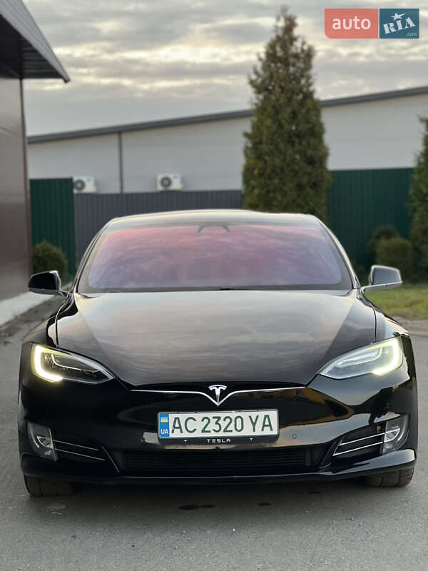 Tesla-0