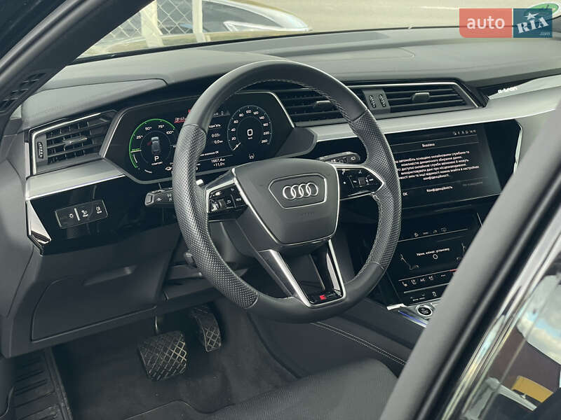 Audi-5