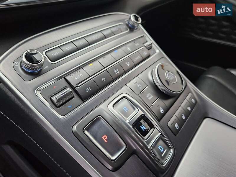 Hyundai-26