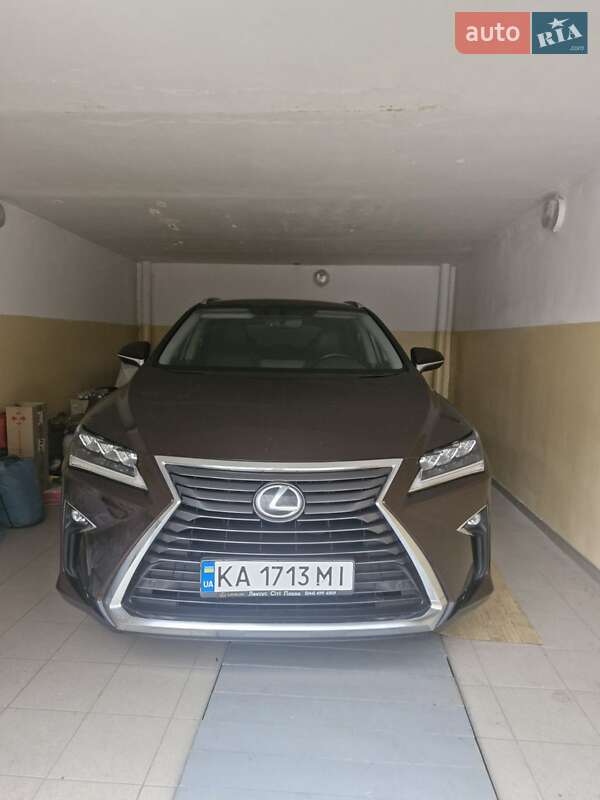 Lexus-20